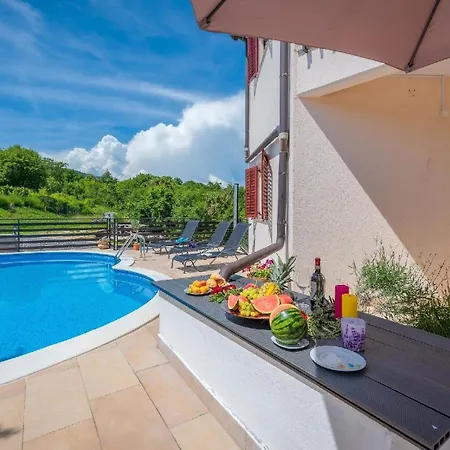 Apartament Fuer 4 Personen Ca 43 Qm In Labin, Istrien Bucht Von Rasa